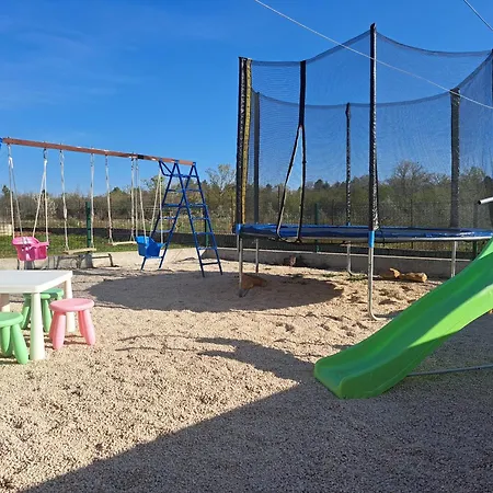 House Stari Put With Pool Апартаменты *