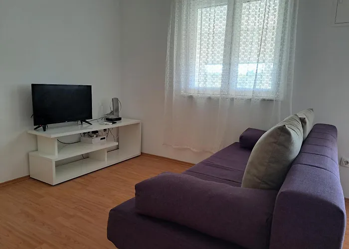 House Stari Put With Pool Апартаменты *