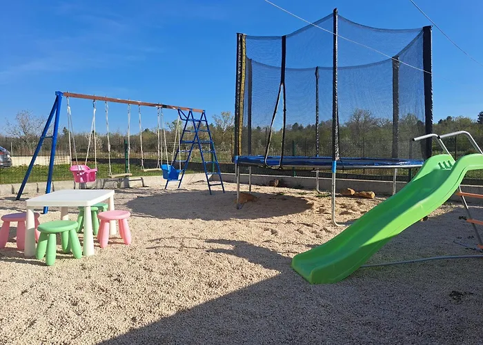 House Stari Put With Pool Апартаменты *