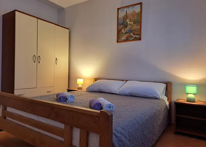 House Stari Put With Pool *