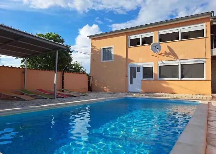 House Stari Put With Pool Novigrad (Dalmatia)